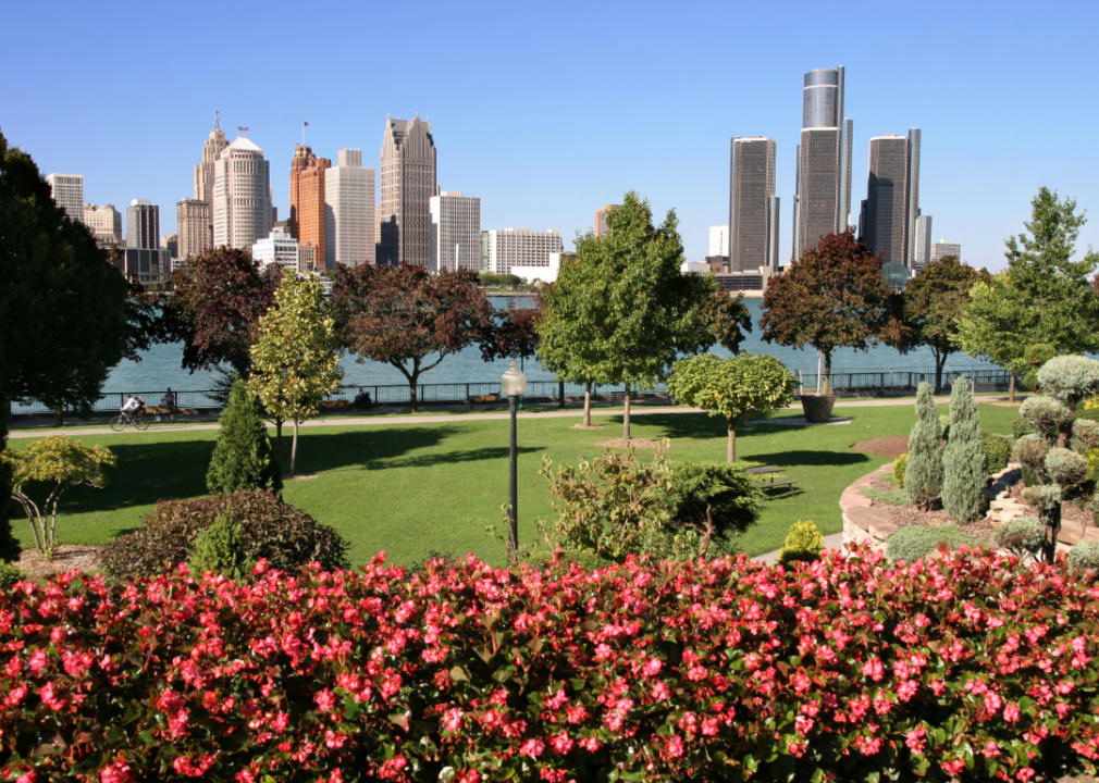 #10. Detroit (tie)
